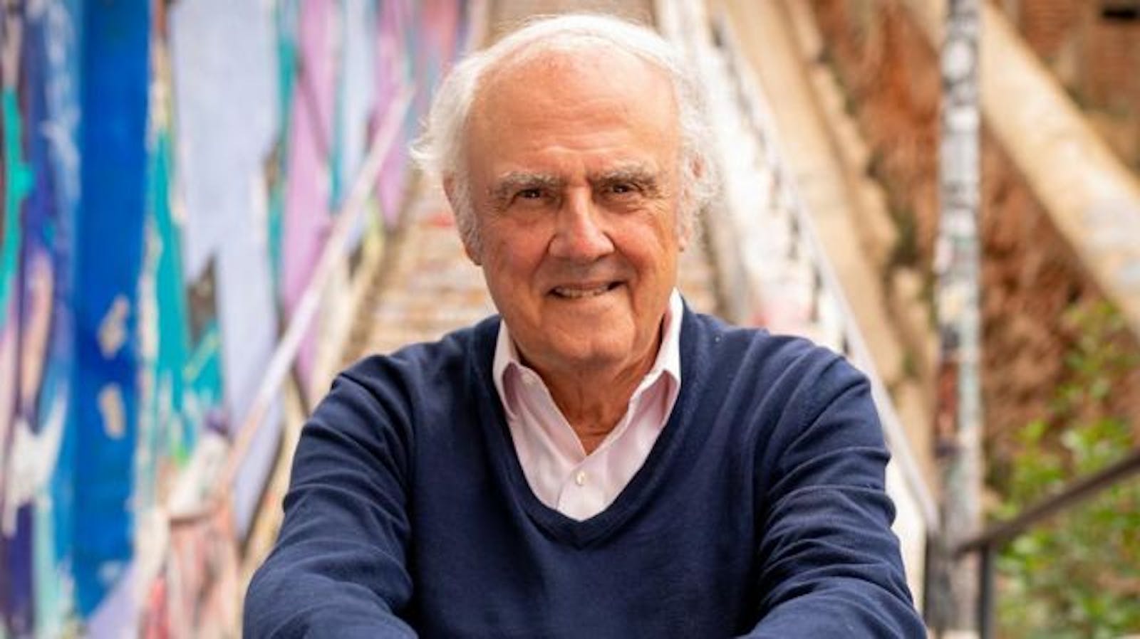 Agustín Squella: "La responsabilidad no es de la política, lo que ha fallado en Chile son los políticos" episode artwork