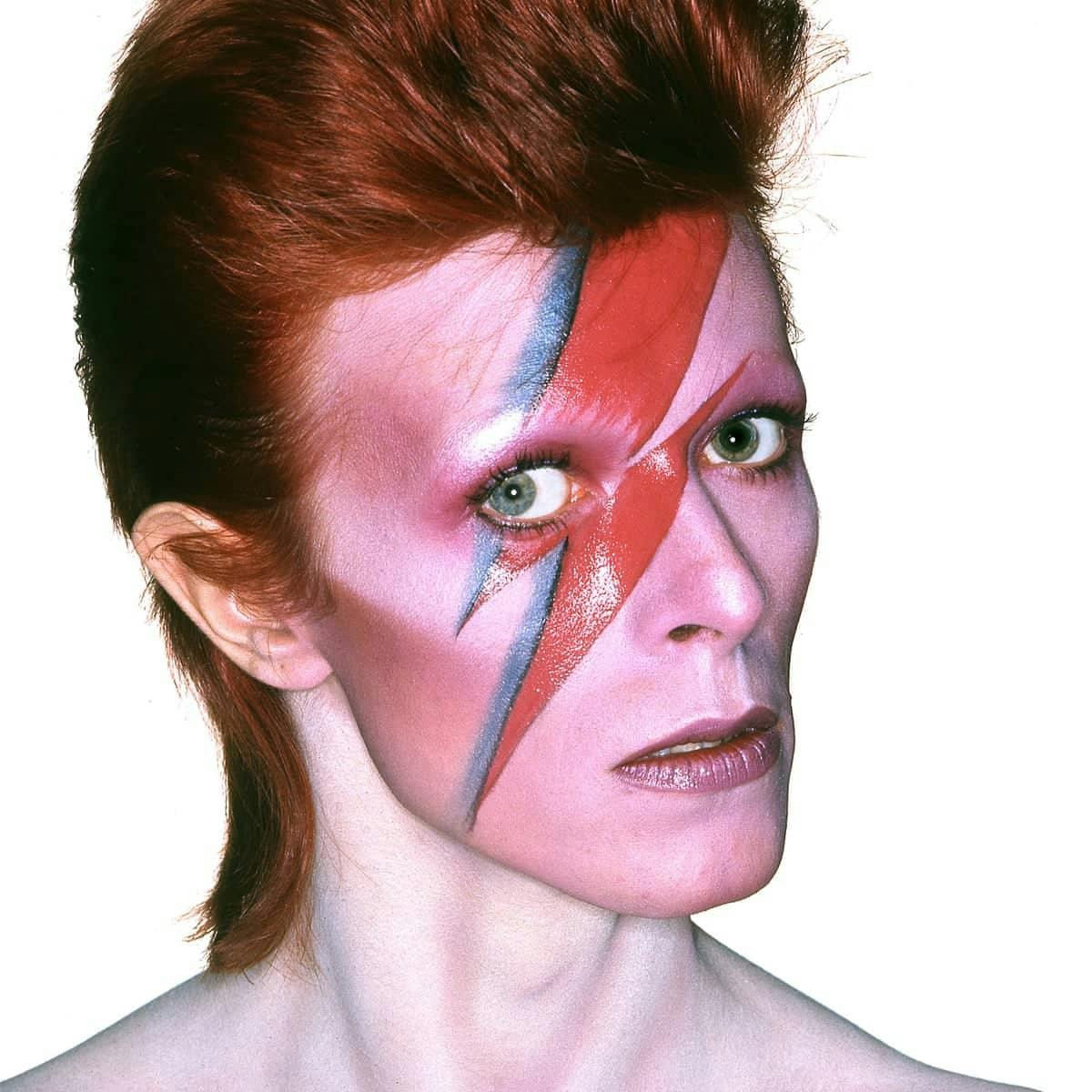 Recordamos al David Bowie en el Cancionero de 13cRadio