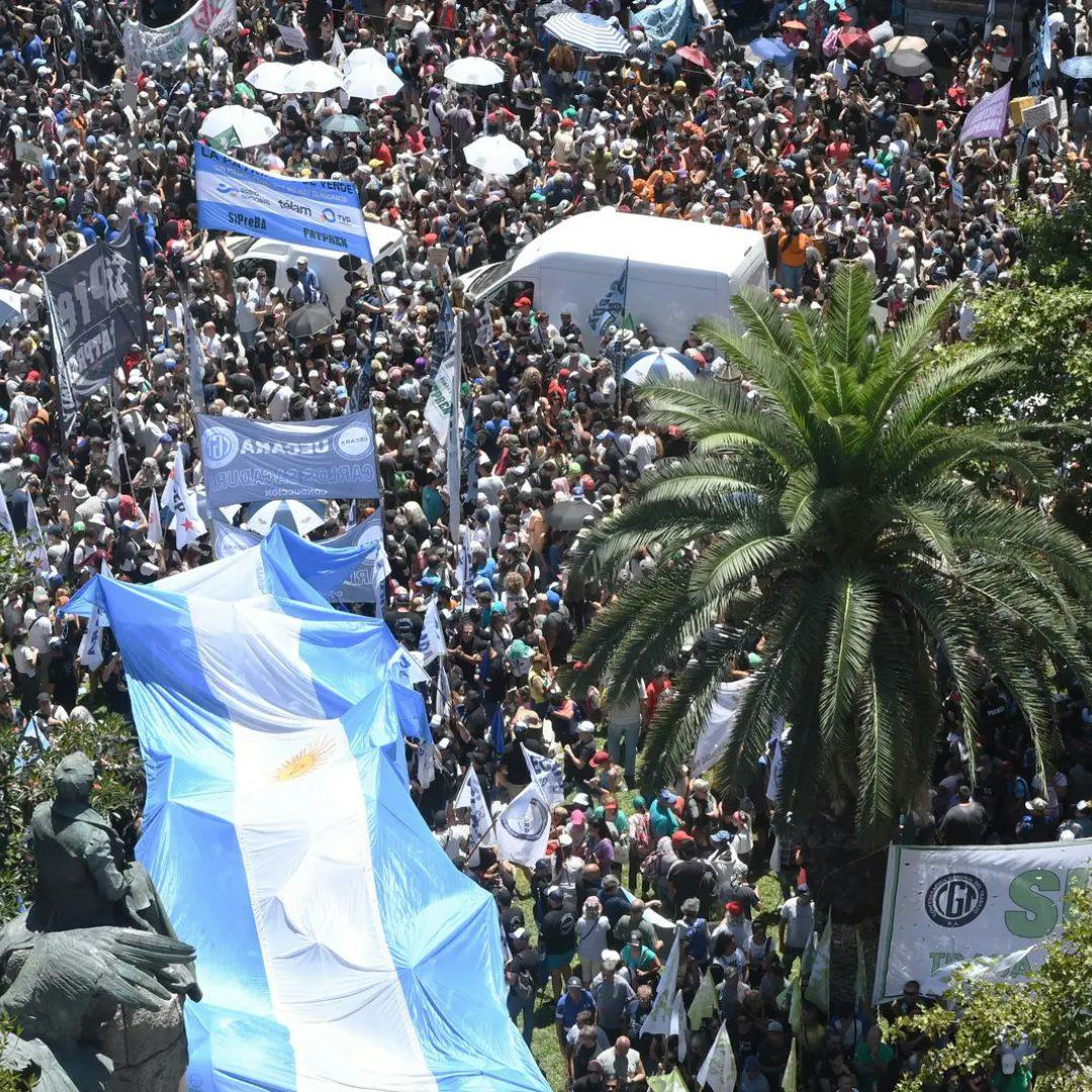 El primer paro nacional contra Javier Milei