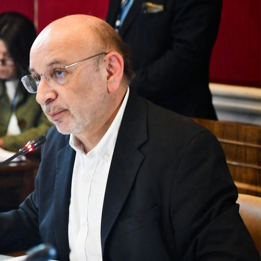 Senador Juan Luis Castro (PS) por fallo de las isapres: “No puede ocurrir que una ley ponga en desventaja a los propios afiliados”