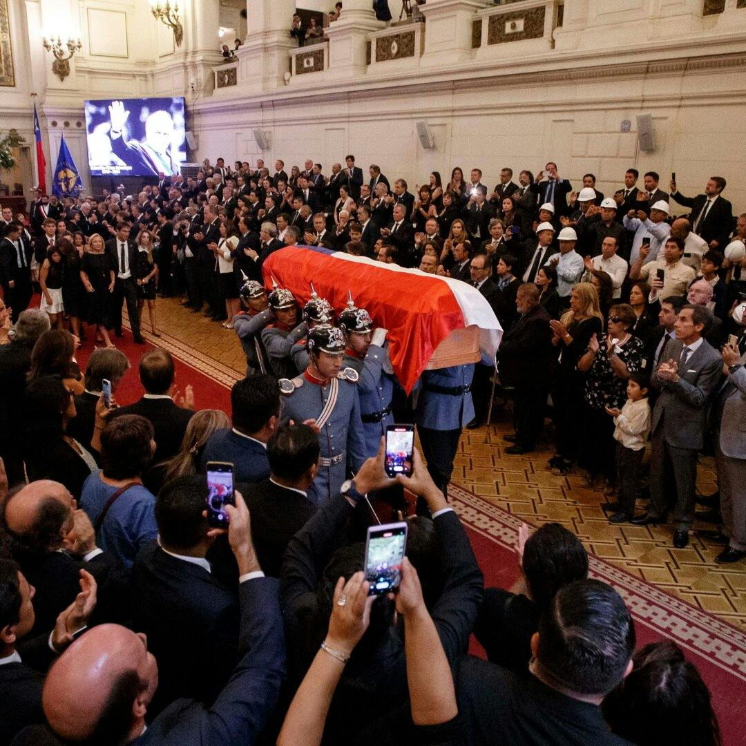 Periodista Alfonso Concha y funeral de Estado al ex Presidente Piñera: “mucha gente que se había visto beneficiada de alguna política pública, se acercó a agradecerle”