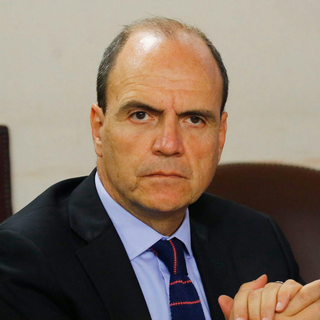 Monckeberg por retiro de querellas a ex autoridades: Es una discusión más bien política y del punto de vista jurídico no tiene mucho asidero