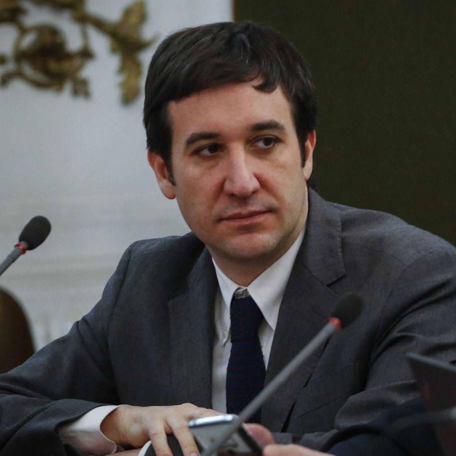Diputado Ramírez por abogado que comparte juez Urrutia con narcotraficante: "Es totalmente irregular" episode artwork