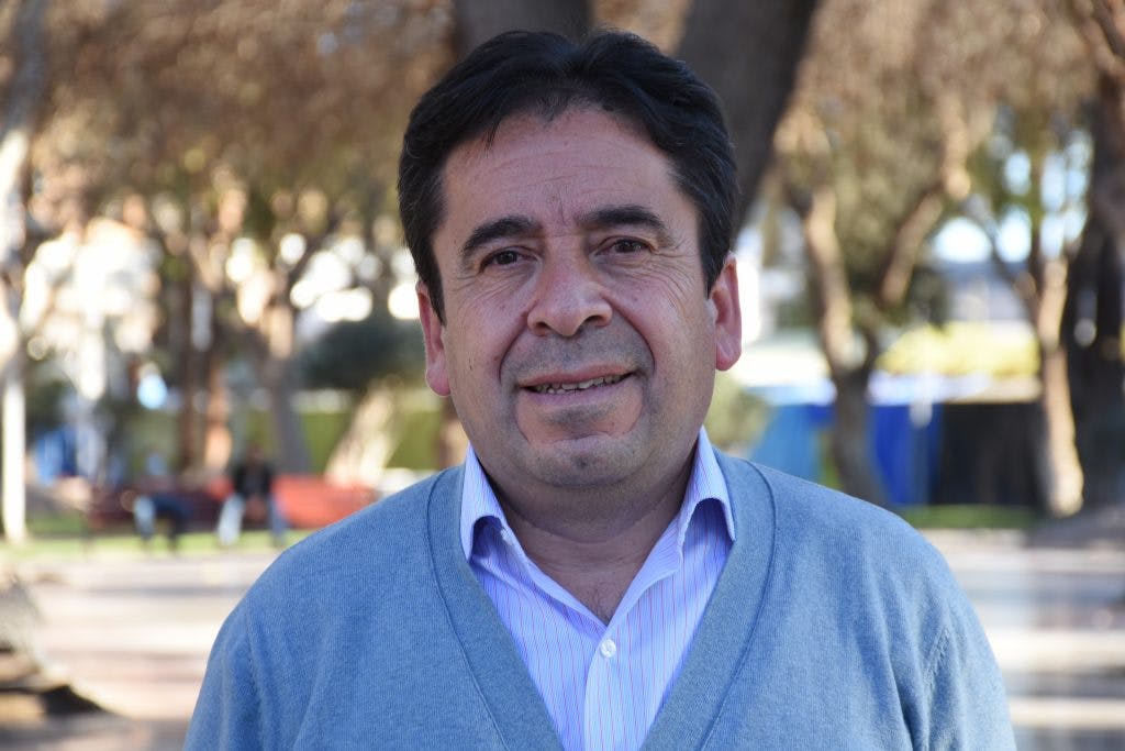Entrevista | Gobernador de Atacama y crisis educacional: “Aquí no hay problemas de recursos porque son obras menores, hay un problema de gestión”