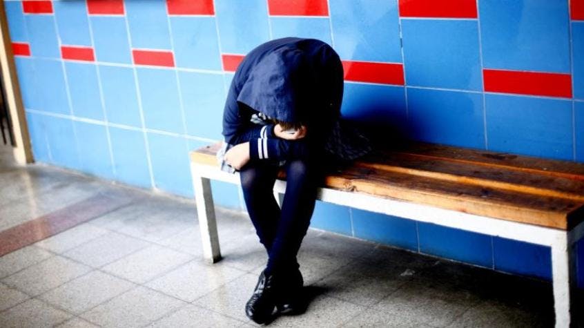 Doctor en Psicología y Educación por el caso de la niña víctima de bullying en Talca: Cuando ves que un niño ya no aguanta ir al colegio, el cambio de colegio es un tema