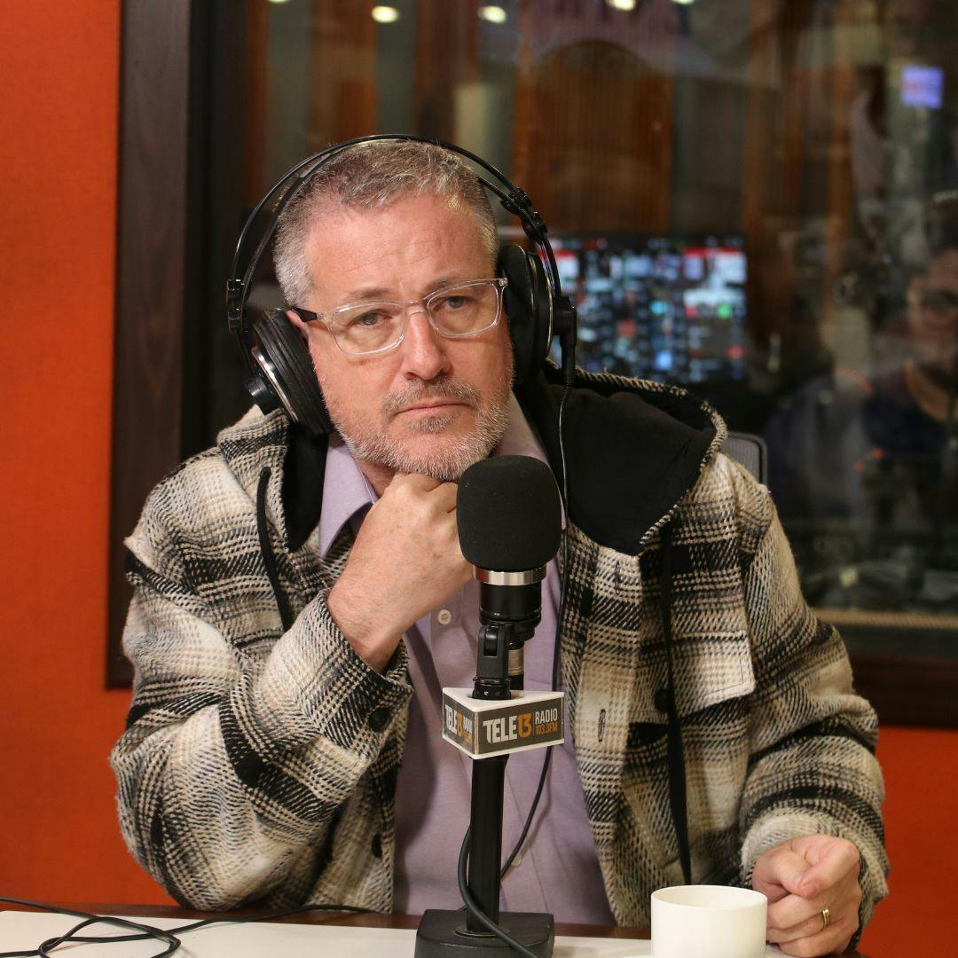 Gabriel Ben-Tasgal, periodista especialista en Medio Oriente, sobre el Presidente Gabriel Boric: Ha tomado una actitud bastante hostil hacia Israel