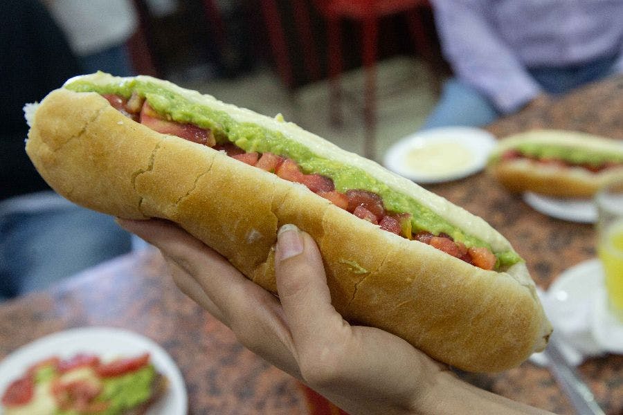 Lore Gatica y los tips para el Día del Completo