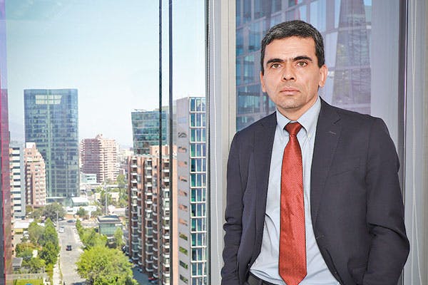 Entrevista | Exfiscal Gagardo y prisión preventiva de Daniel Jadue: “Tiene que ver con la gravedad de los hechos y la posibilidad que se fugue por la alta pena que arriesga”