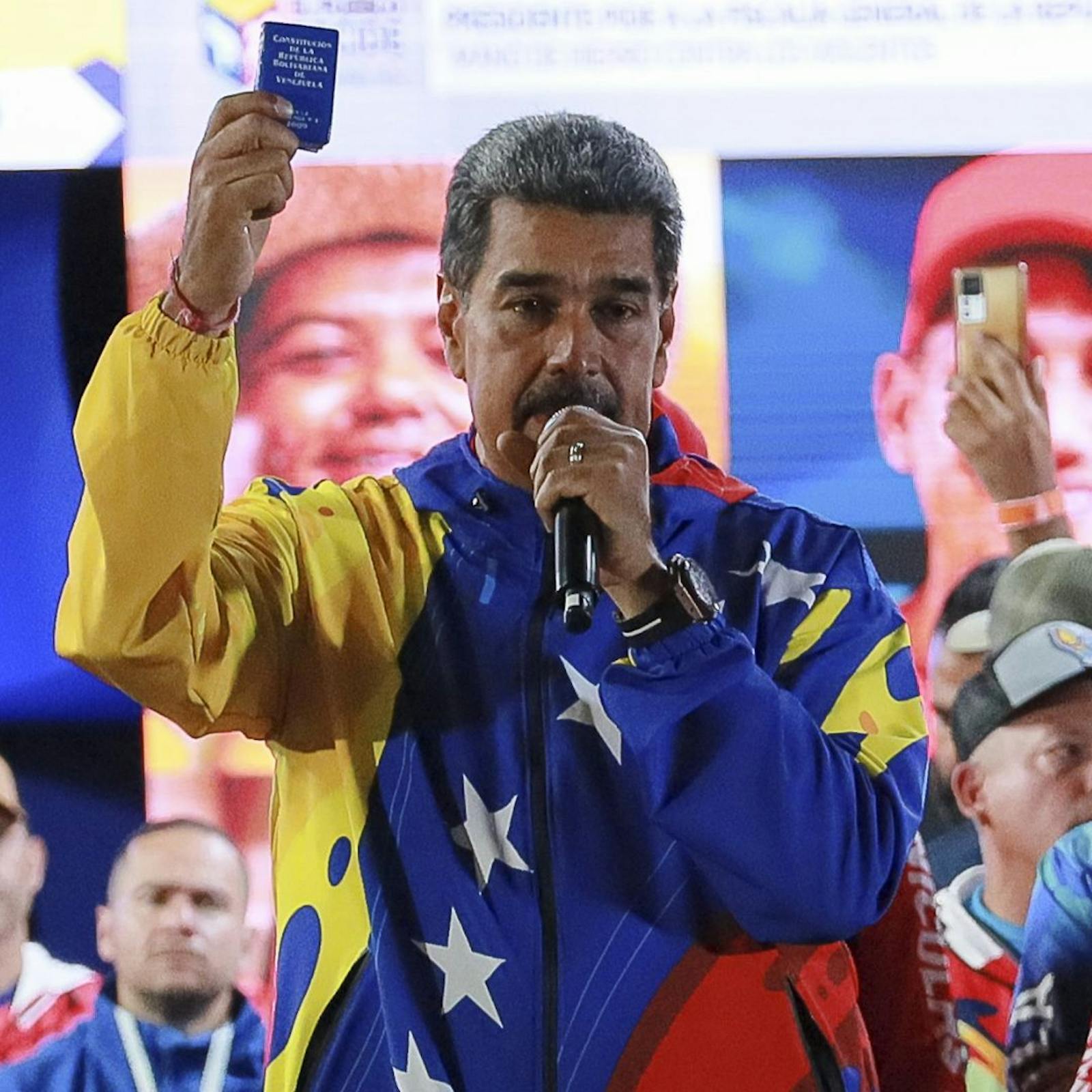Cronista venezolano por triunfo de Nicolás Maduro: “Hubo un fraude masivo que no debería sorprendernos” episode artwork