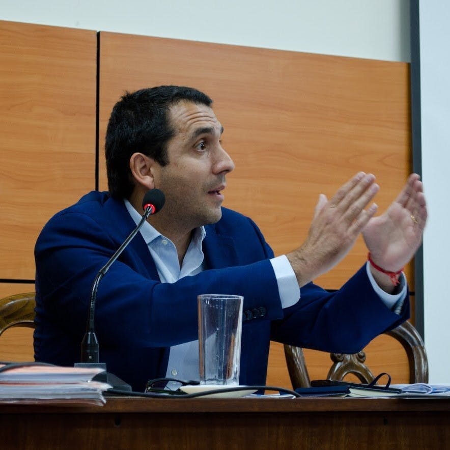 Abogado laboral por Ley Karin: “Interpuesta una denuncia, el rol del empleador es investigar no prejuzgar”