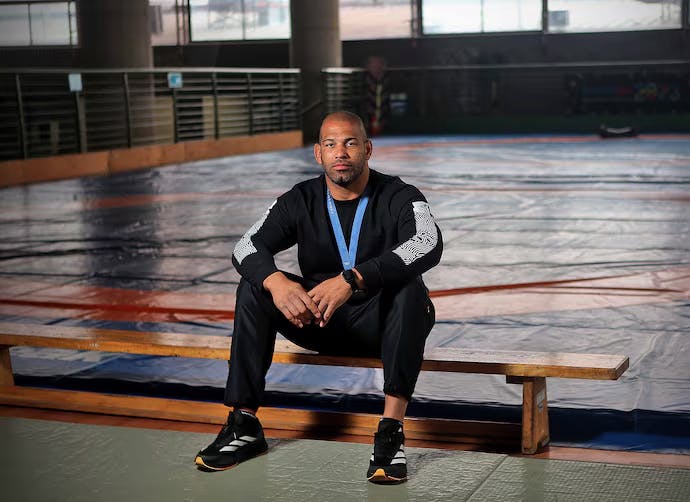 Yasmani Acosta, medallista olímpico: En Cuba está todo diseñado para que un niño pueda entrenar deportes y a la par se pueda formar académicamente