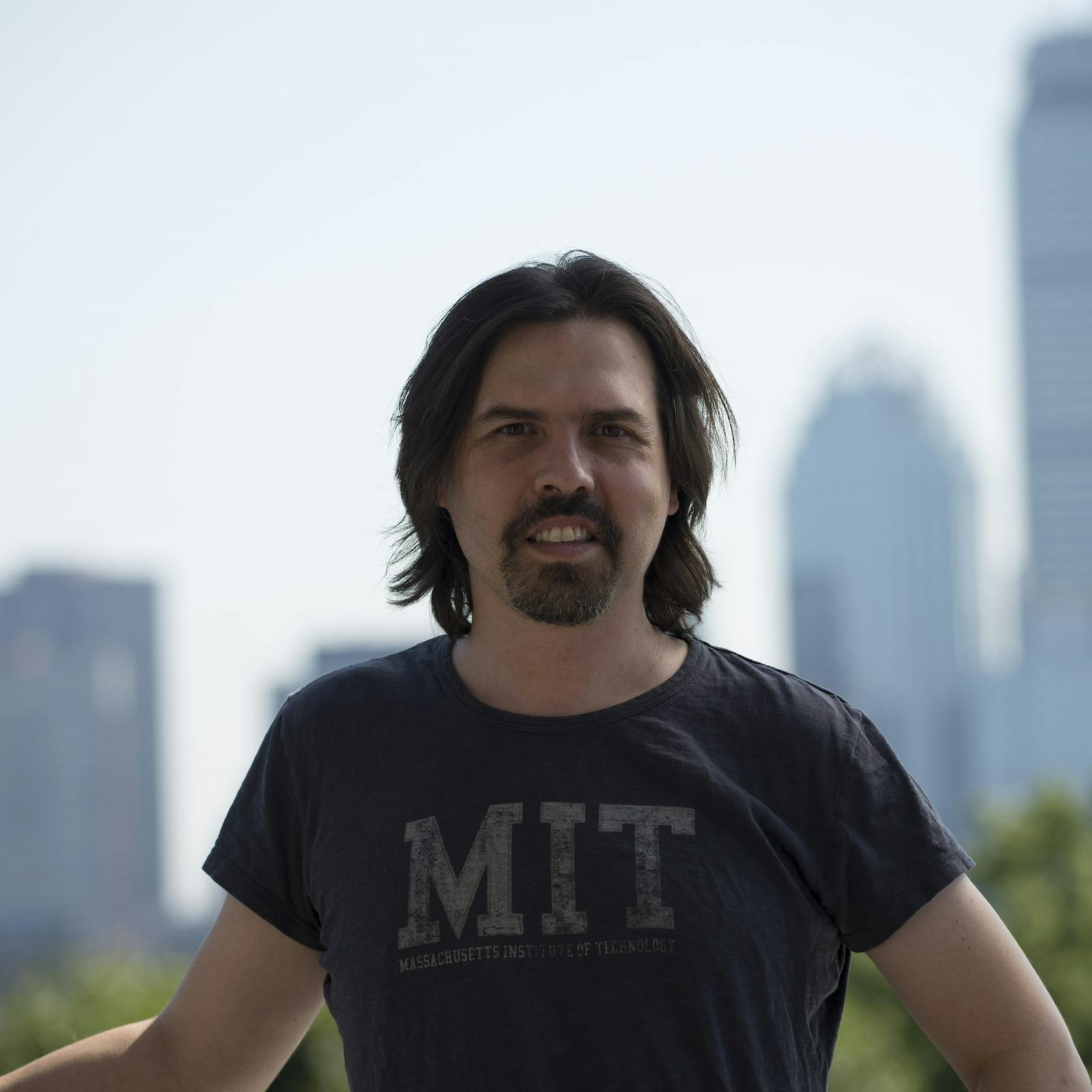 César Hidalgo: "¿Democracia de robots?"