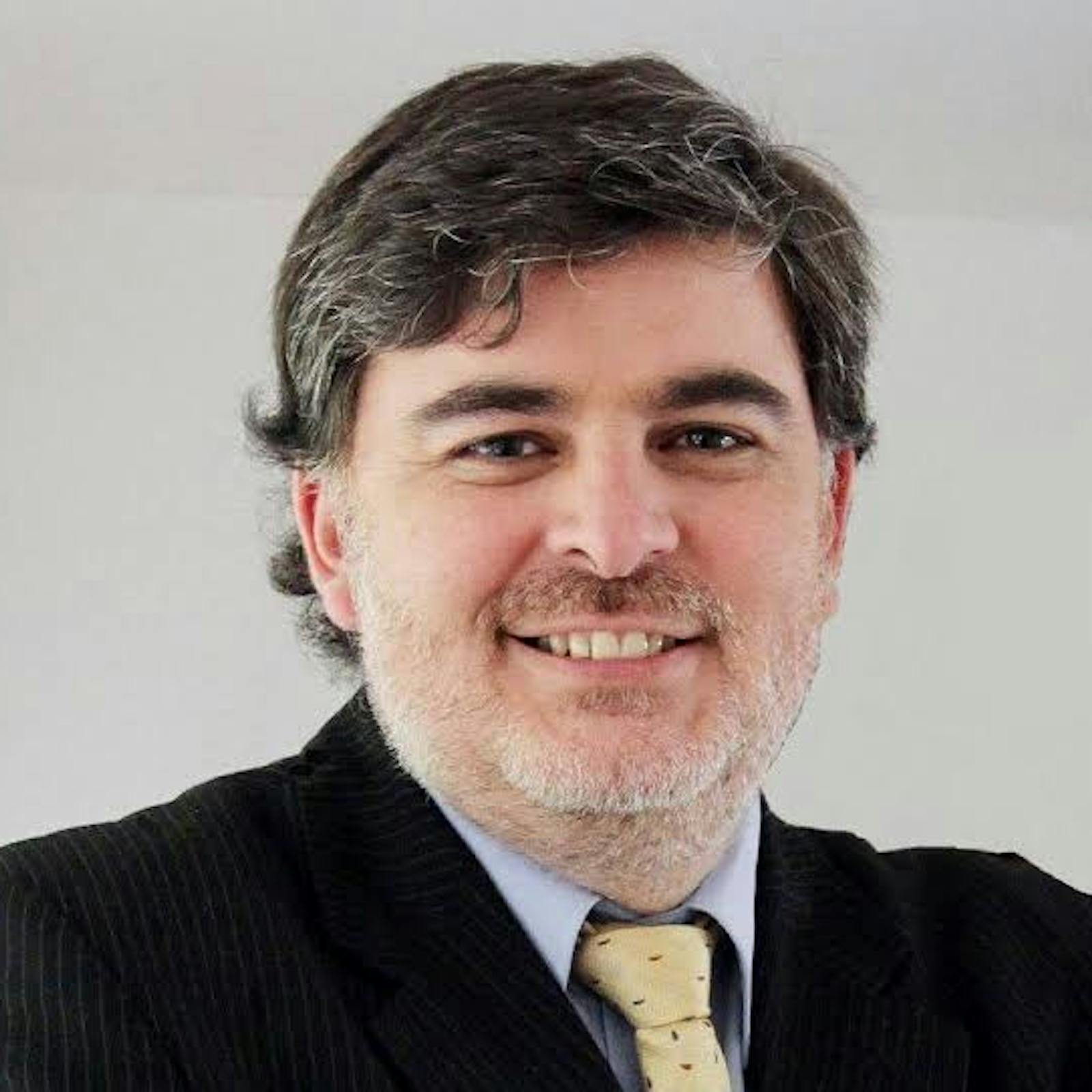 Jaime Burrows por aumento de afiliados a Fonasa: "Aún está en condiciones de seguir recibiendo población". Jaime Burrows por aumento de afiliados a Fonasa: "Aún está en condiciones de seguir recibiendo población".