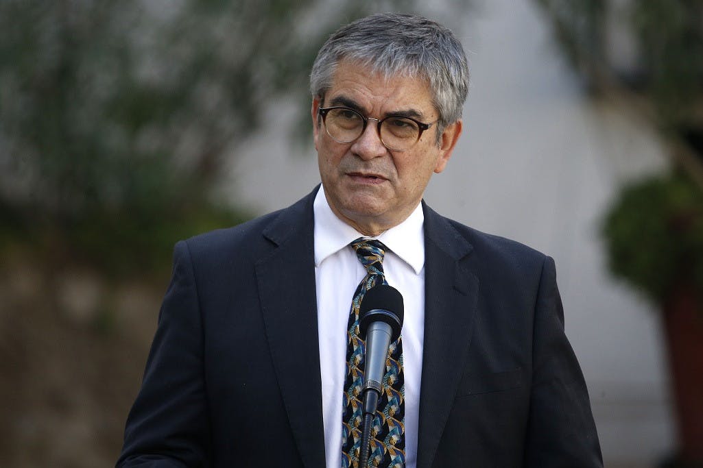Ministro Marcel: "Hay sectores y empresas que deberían estar actuando de acuerdo a la ley y no lo hacen