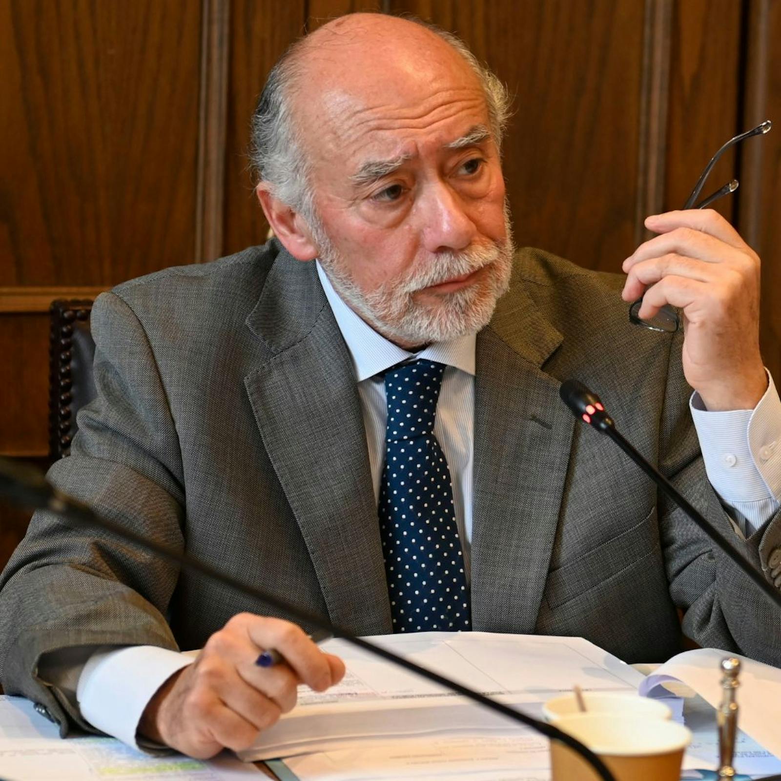 Senador Flores (DC) por balacera en Puente Alto y amenazas a Cesfam: “Empieza a no solo a generarse una sensación, sino una realidad de pérdida de la presencia del Estado” episode artwork