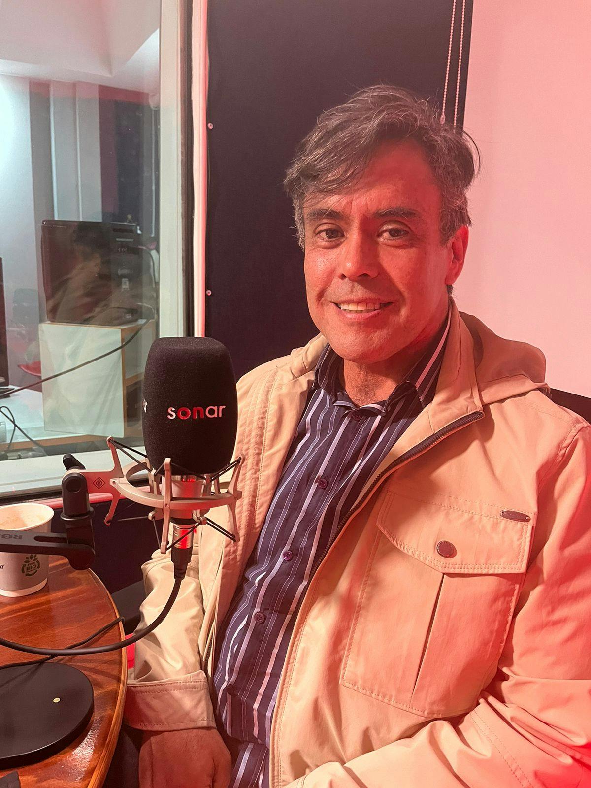 Gilberto Aranda analizó el primer año de Guerra en Medio Oriente