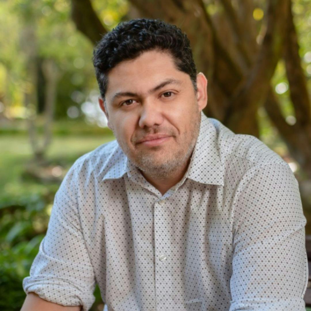 El perfil de Alberto Larraín de Fundación Procultura