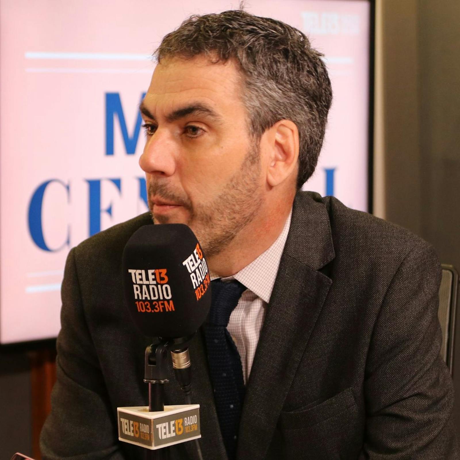 Rector UAI por proyecto del fin al CAE: “La respuesta que da este proyecto es que ahora se va a cobrar menos, y la pregunta es cómo se suple esa diferencia” episode artwork