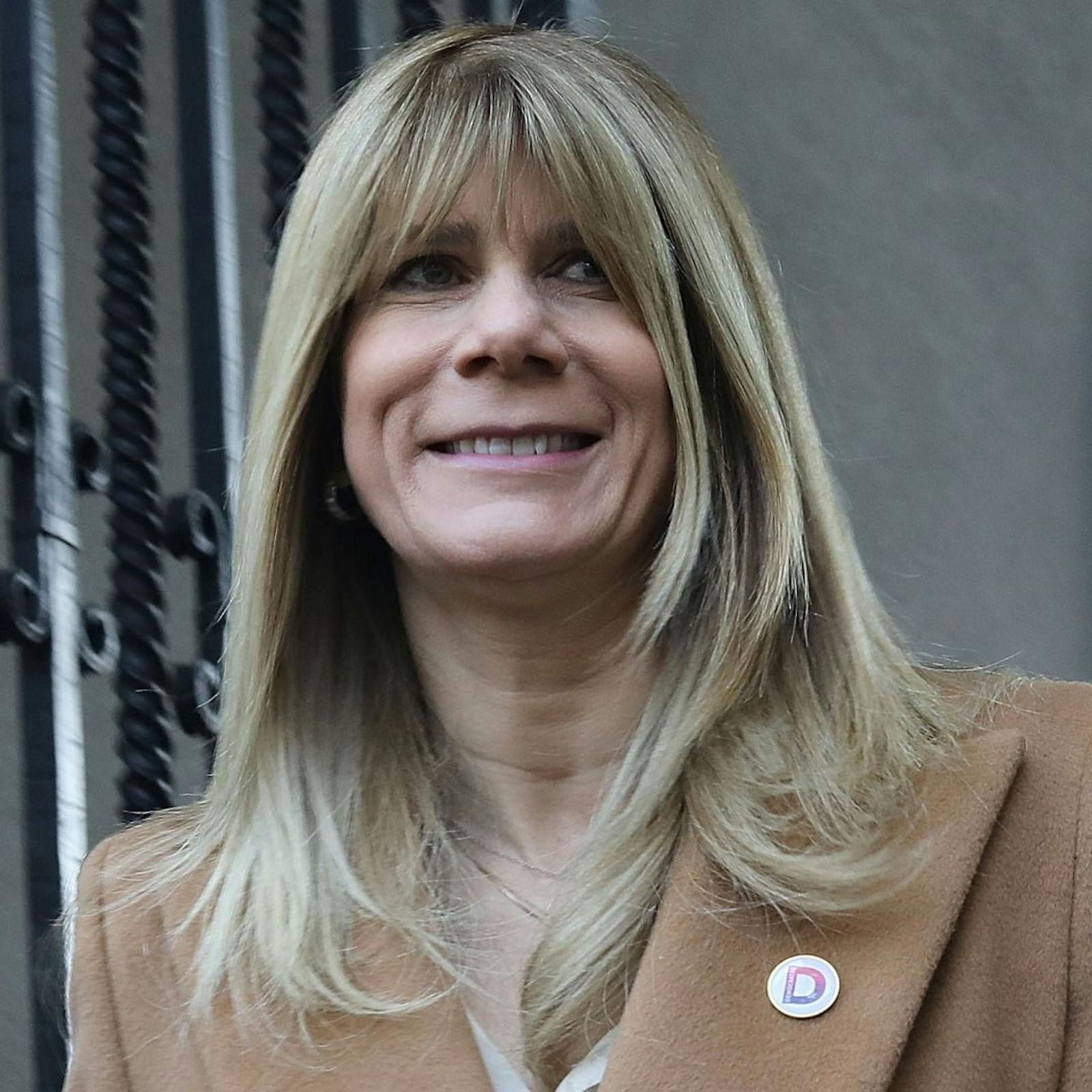Senadora Rincón por efectos del Caso Monsalve: “Hubiera hecho cambio de gabinete hace rato, pero cada uno ve con quién quiere gobernar y hacer el trabajo” episode artwork