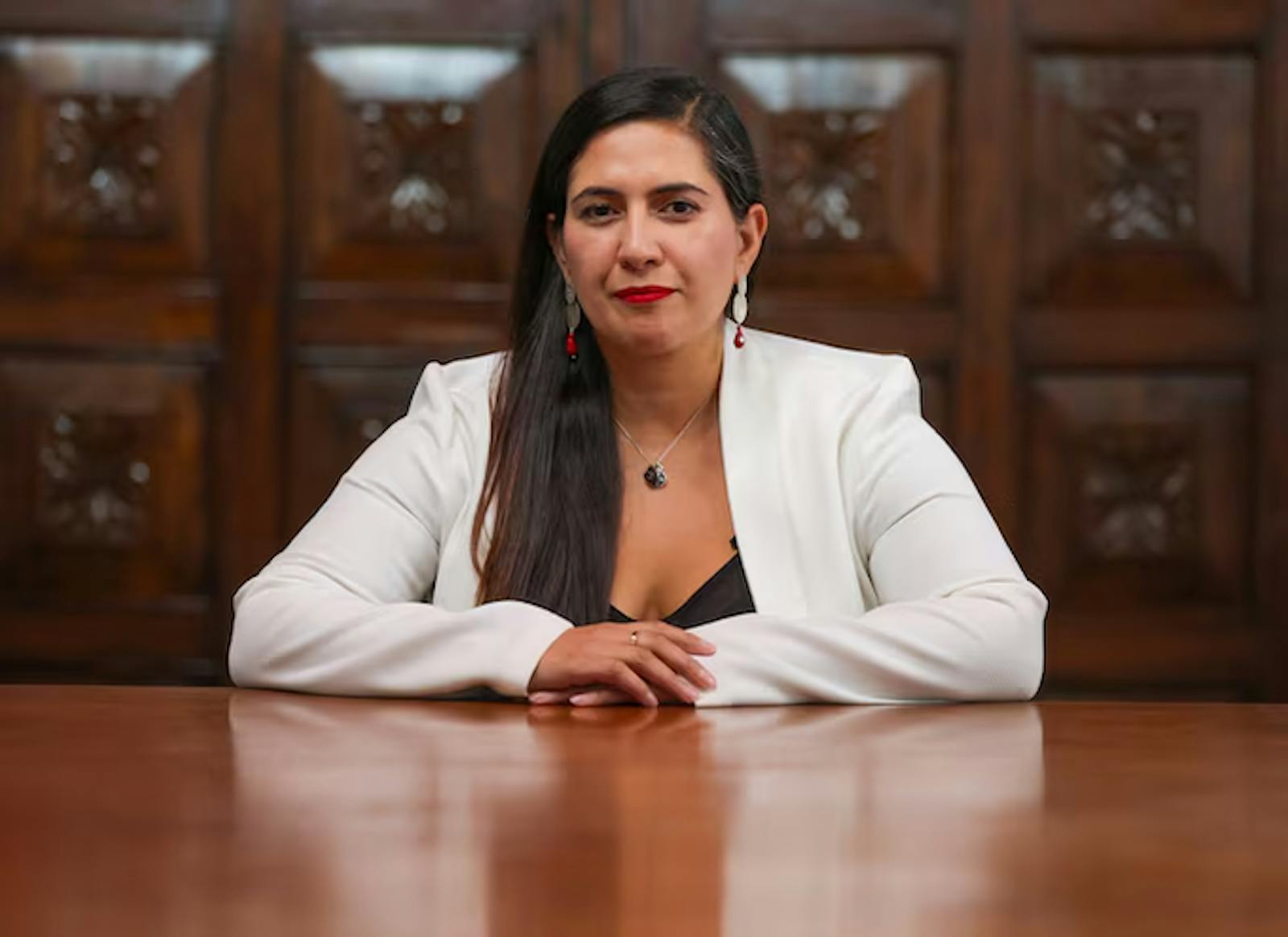 Alcaldesa de Quinta Normal: " los municipios tenemos un rol importante en resolver problemas cotidianos." episode artwork