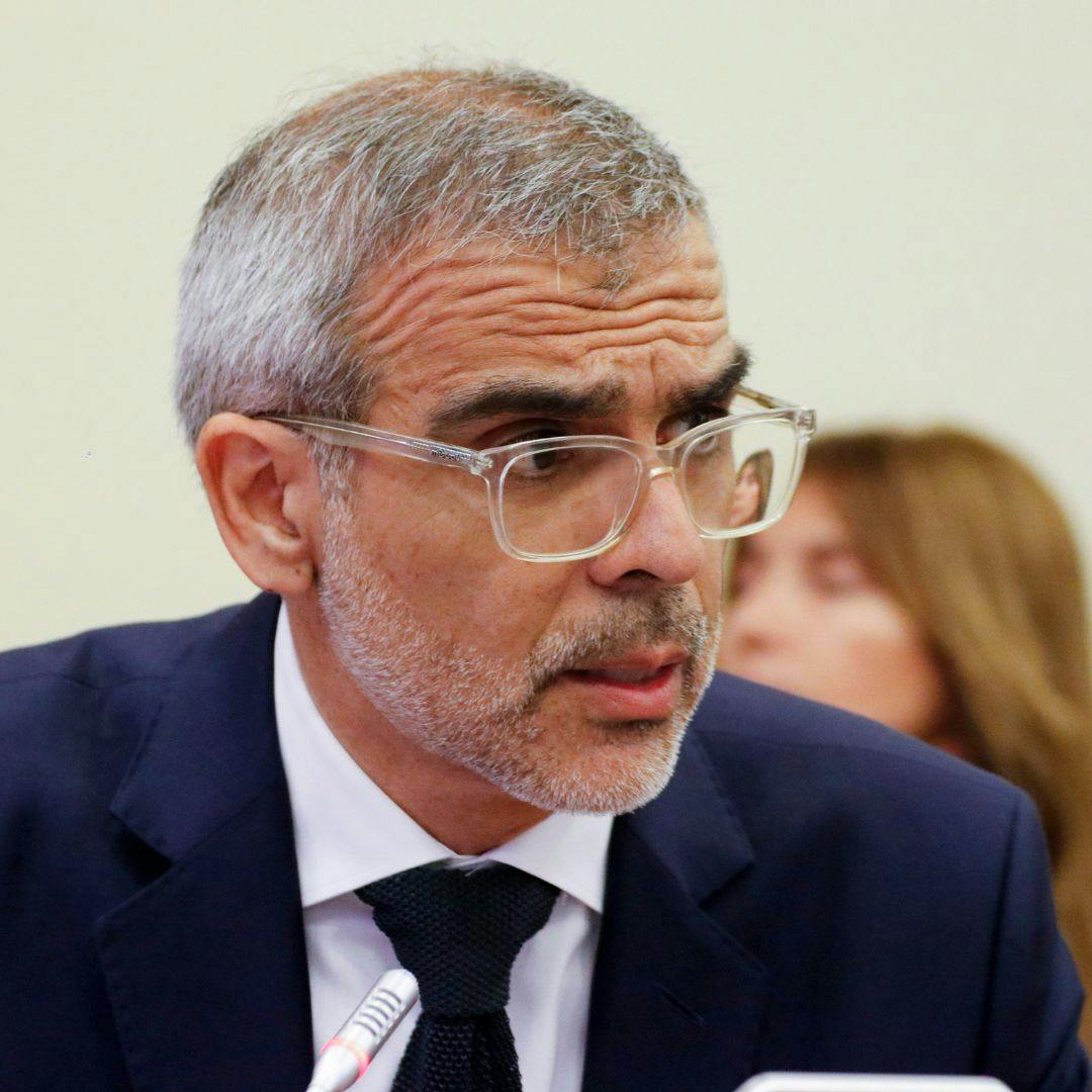 La Comisión de Gobierno Interior por la regularización acotada