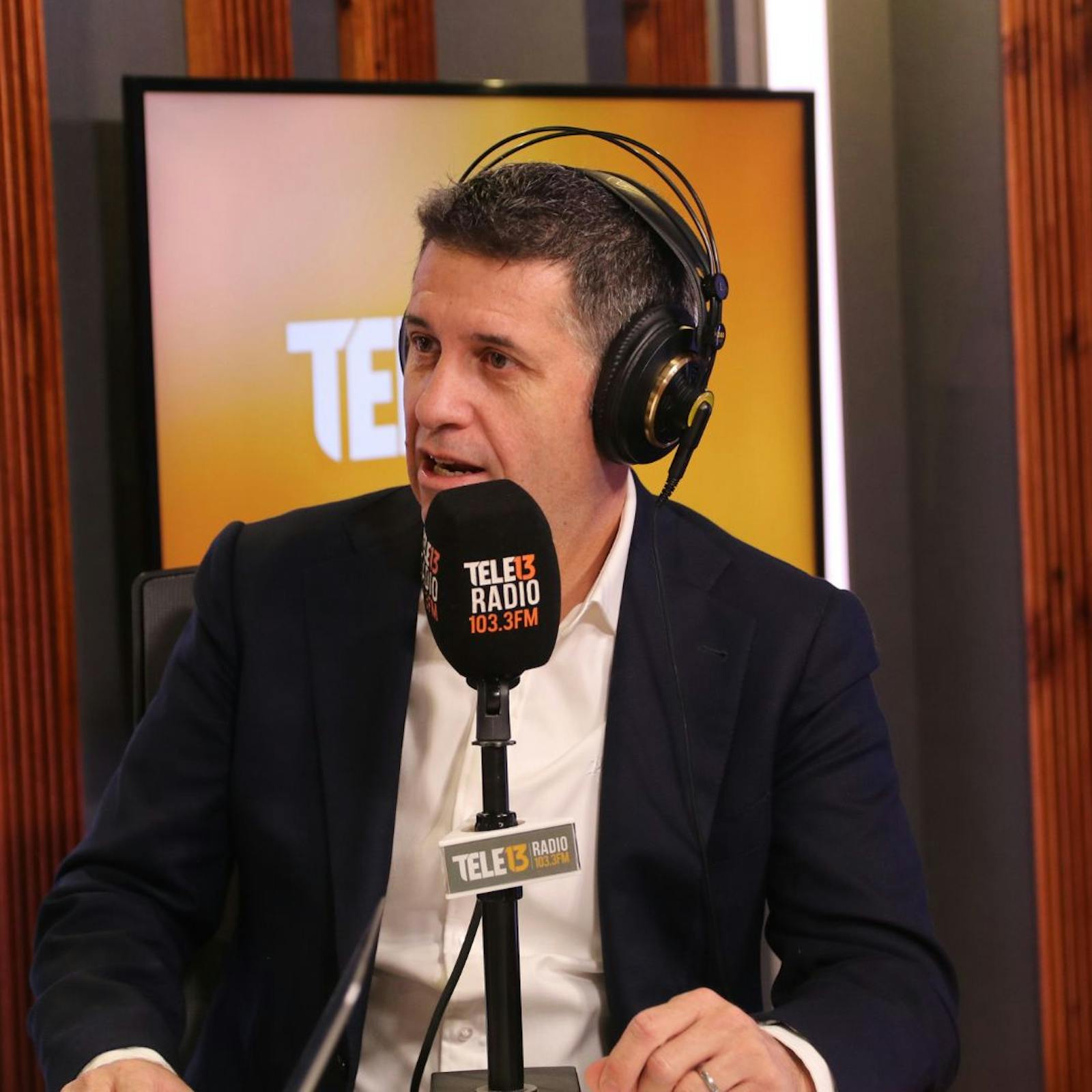 Consejero del Banco Central por resultados del IPoM: “La productividad en este país está estancada hace mas de diez años” episode artwork