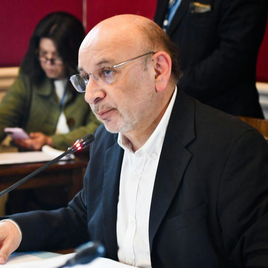 Senador Castro (PS) por apagón: “Merece resarcimiento económico por las horas de interrupción de los clientes”
