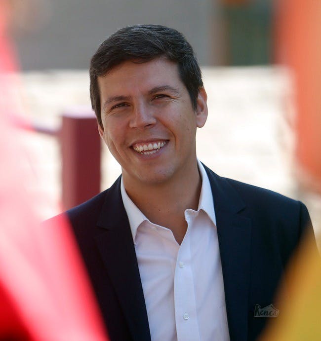 Alcalde Claudio Castro: "Estoy muy entusiasmado de la candidatura de Carolina (Tohá)."