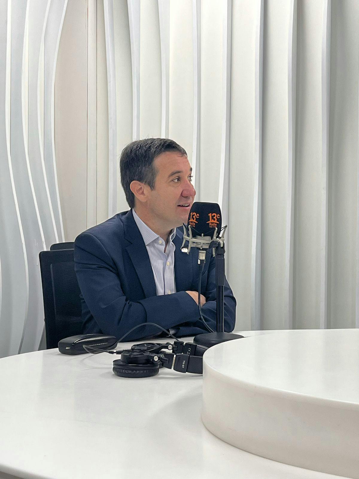 Presidente de la UDI sobre primarias presidenciales: “Primero hay que definir si hacemos la fiesta de cumpleaños y luego quiénes son los invitados”