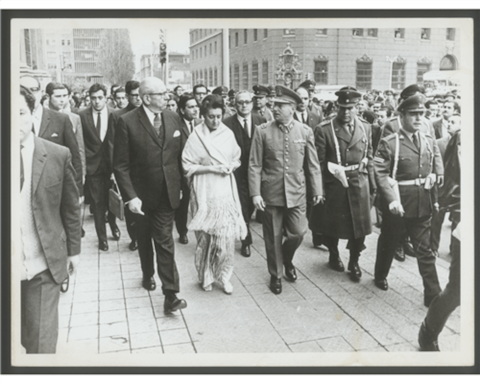 El "Profe" Peralta y una nueva clase de historia.