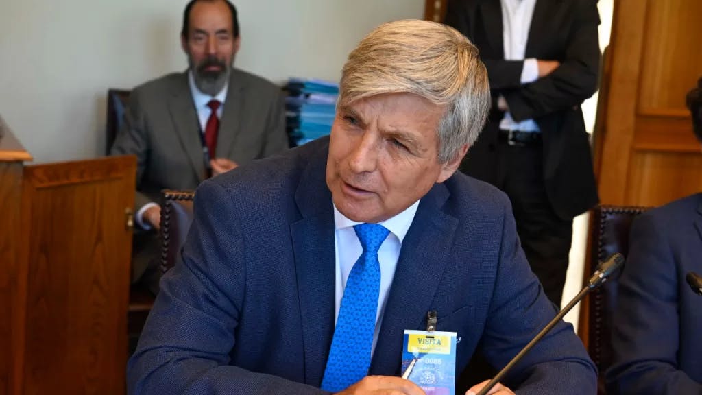 Harold Mayne-Nicholls: "Quiero devolverle el alma a Chile, creo que lo hemos perdido."