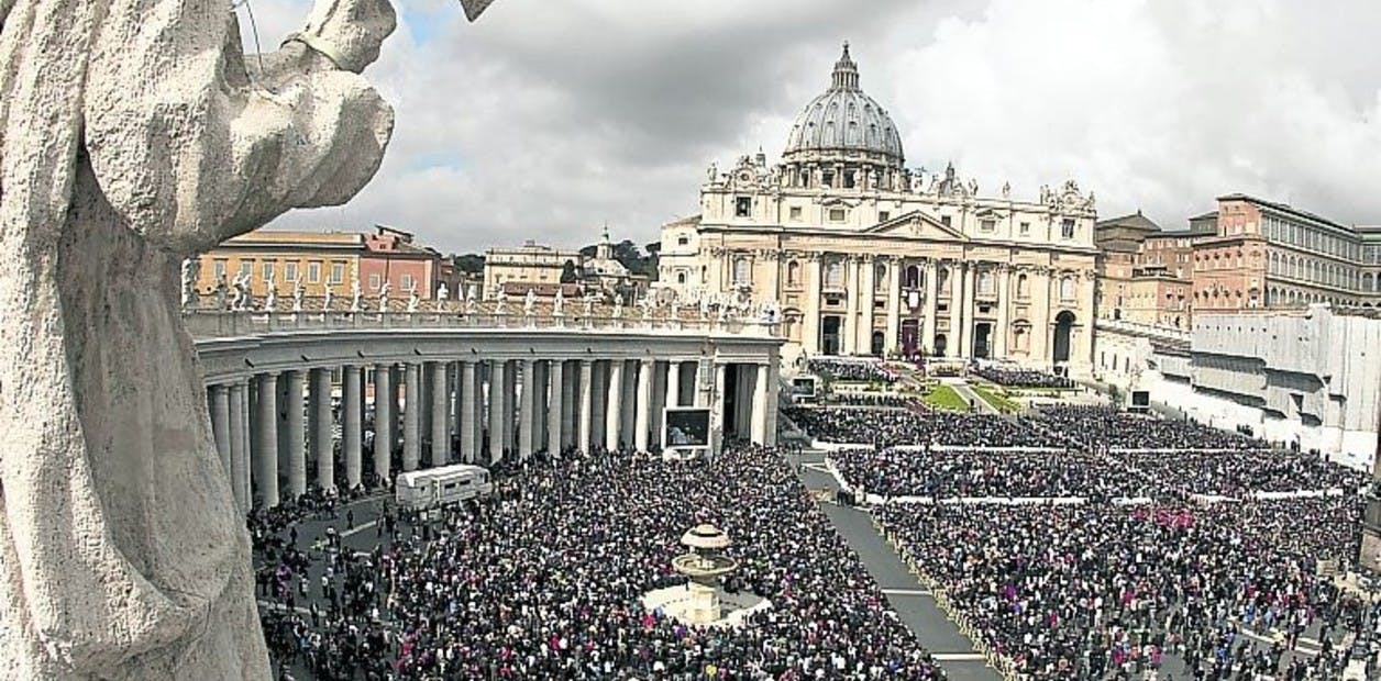 Corresponsal en Roma por funerales del Papa: “La Plaza San Pedro espera recibir a más de 200 mil personas”