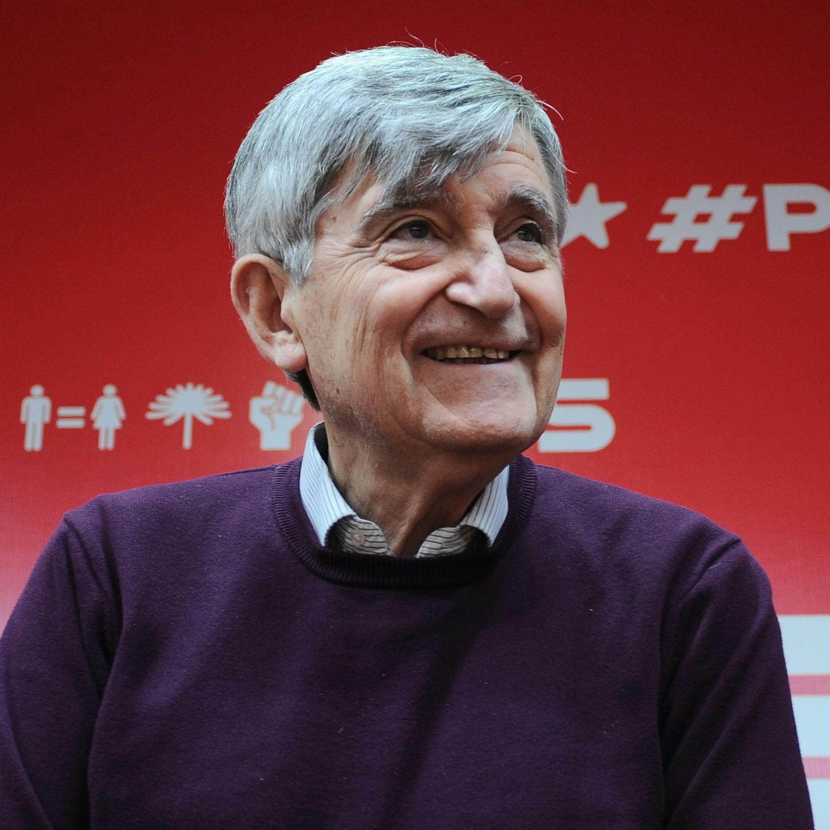 Escalona por renuncia de Vodanovic: "El partido tiene que hacer una autocrítica porque no contó con todas las herramientas"