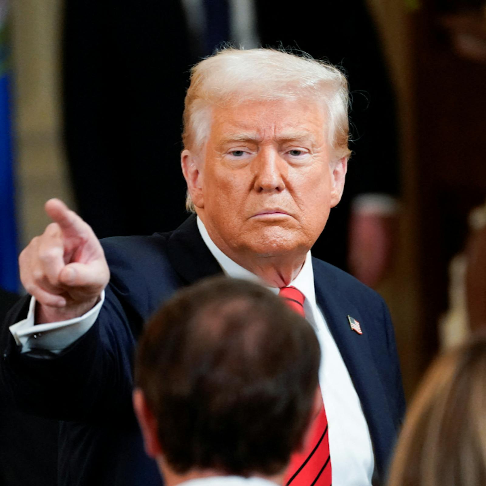 La petición de Donald Trump a Apple por las plantas de fabricación episode artwork
