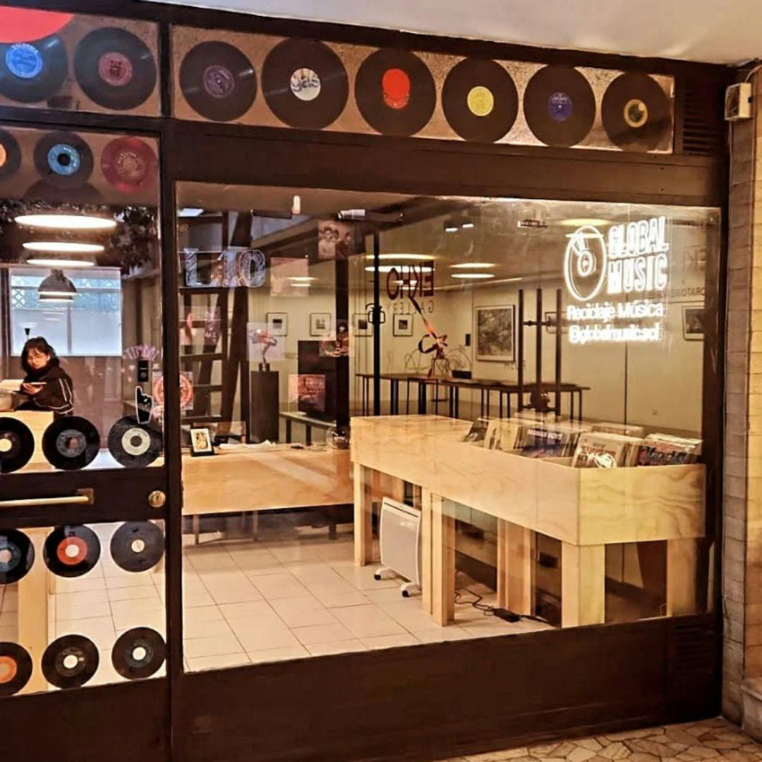 La disquería GlobalMusic.scl