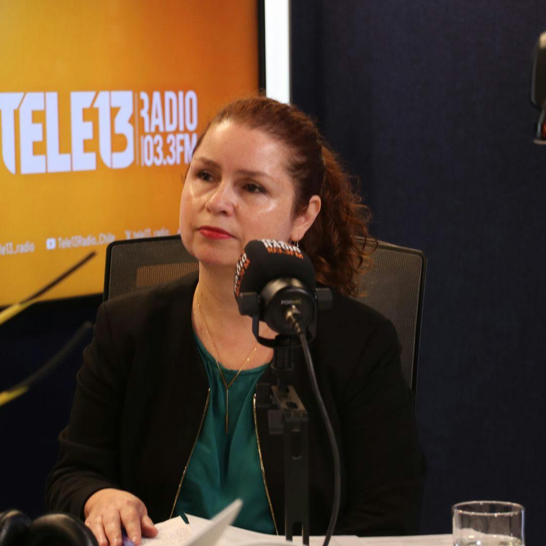 Directora de la Compin sobre viajes de funcionarios públicos con licencia médica: “Nuestra sociedad ha normalizado el uso de la licencia médica para otras necesidades” 