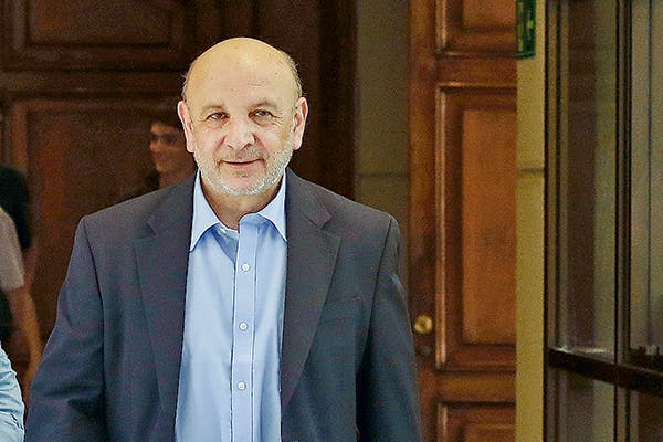 Senador Castro por investigaciones de licencias en el congreso: “Aquí nadie se va a eximir”