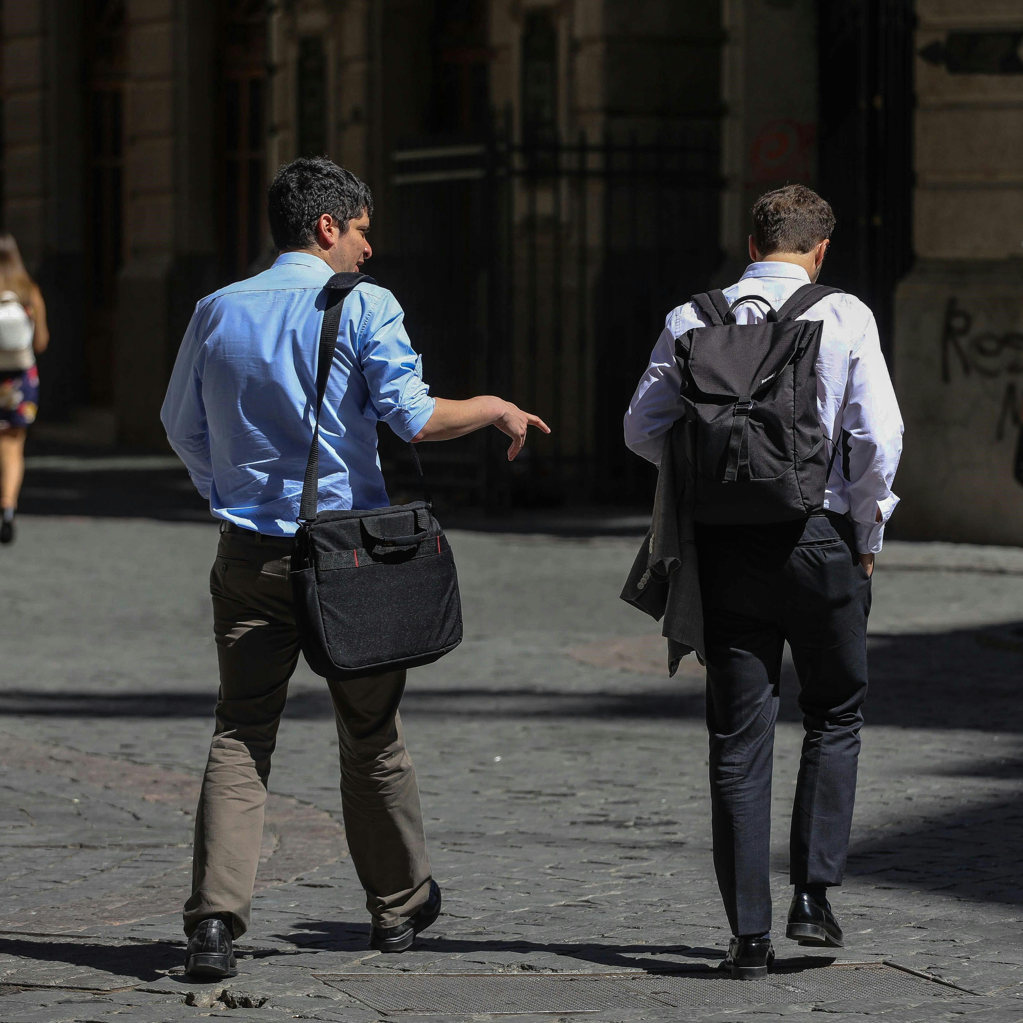 La tasa de desocupación se ubicó en 8,8% durante el trimestre móvil de febrero a abril de 2025