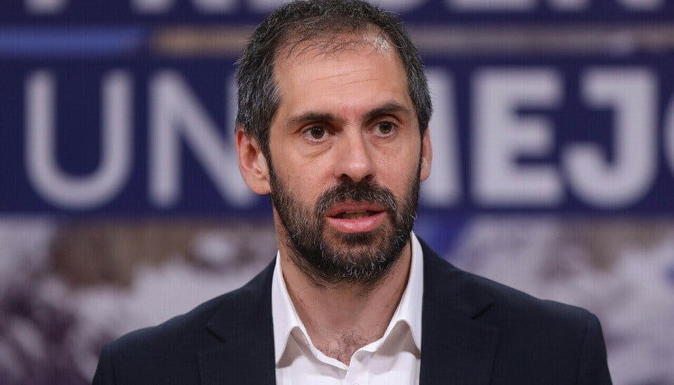 Ministro Grau por Ley de Fraccionamiento Pesquero: "Es una ley como comprometió siempre el Presidente jugada por el sector artesanal".