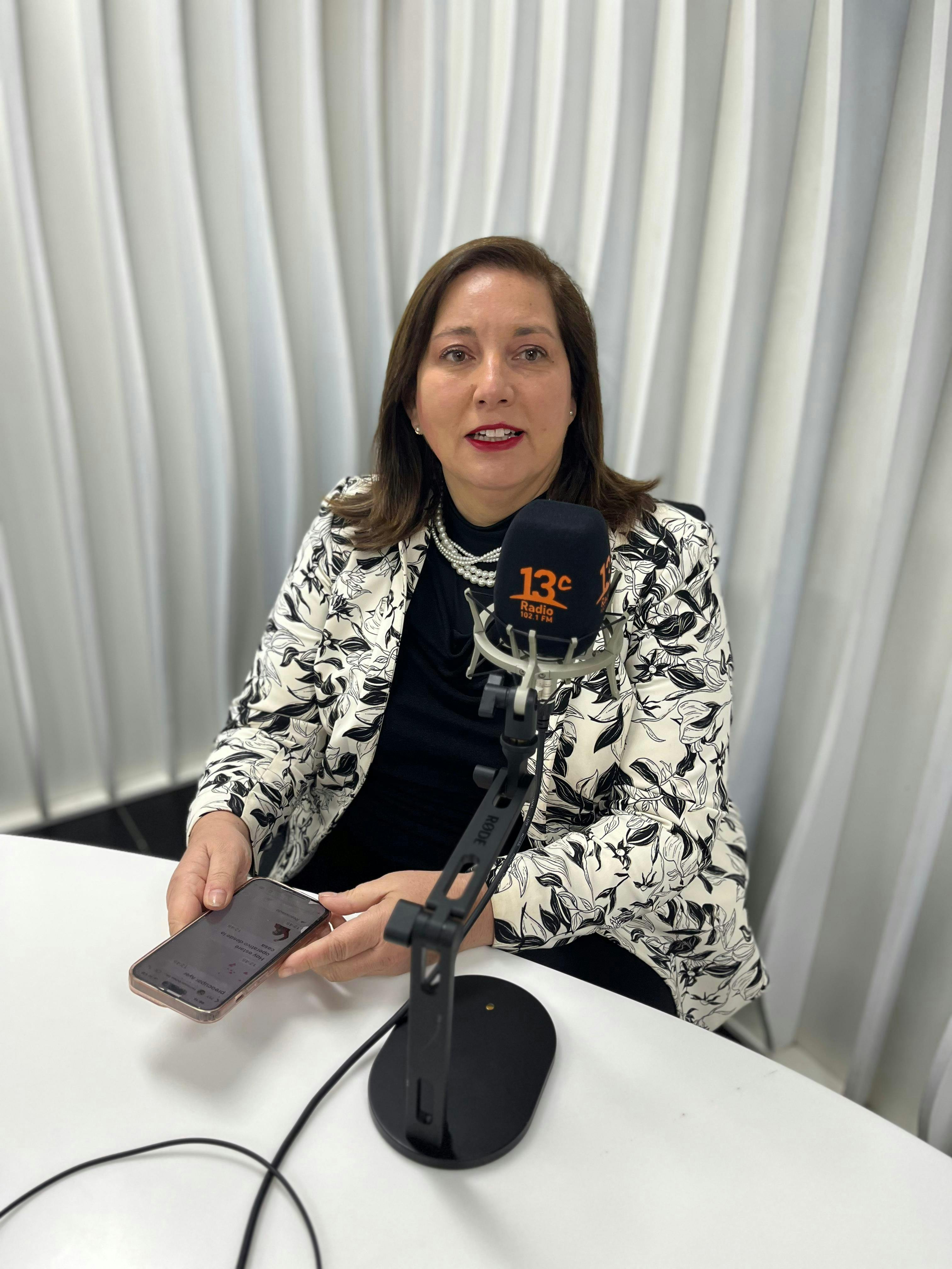 Presidenta del PS previo a primarias: “El proyecto político del PC y Jeannette Jara no me interpreta. Tampoco de Winter”