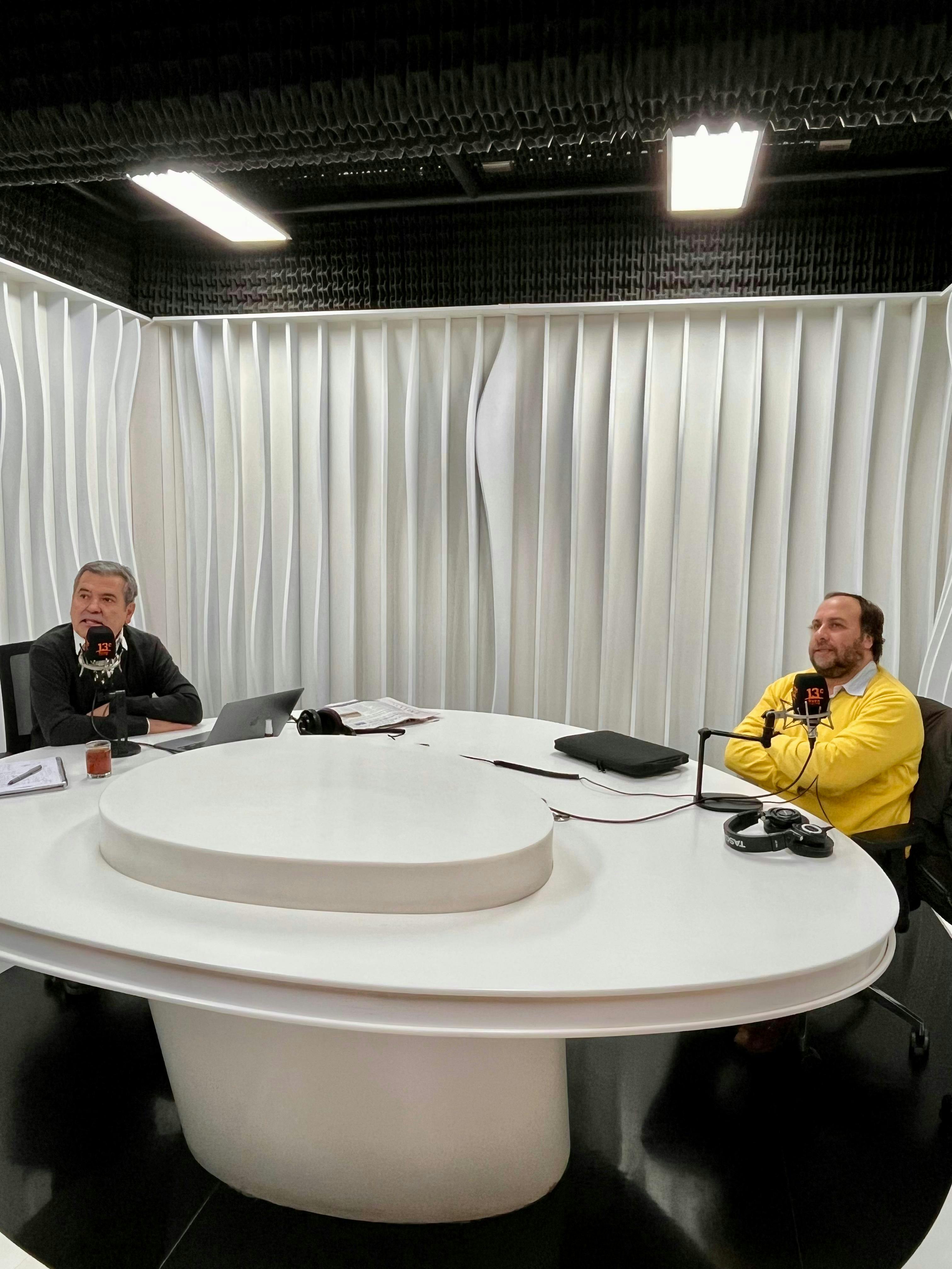 Roberto Munita y escenario presidencial: “Tanto Matthei como Kast estarían muy cómodos compitiendo con Jara”