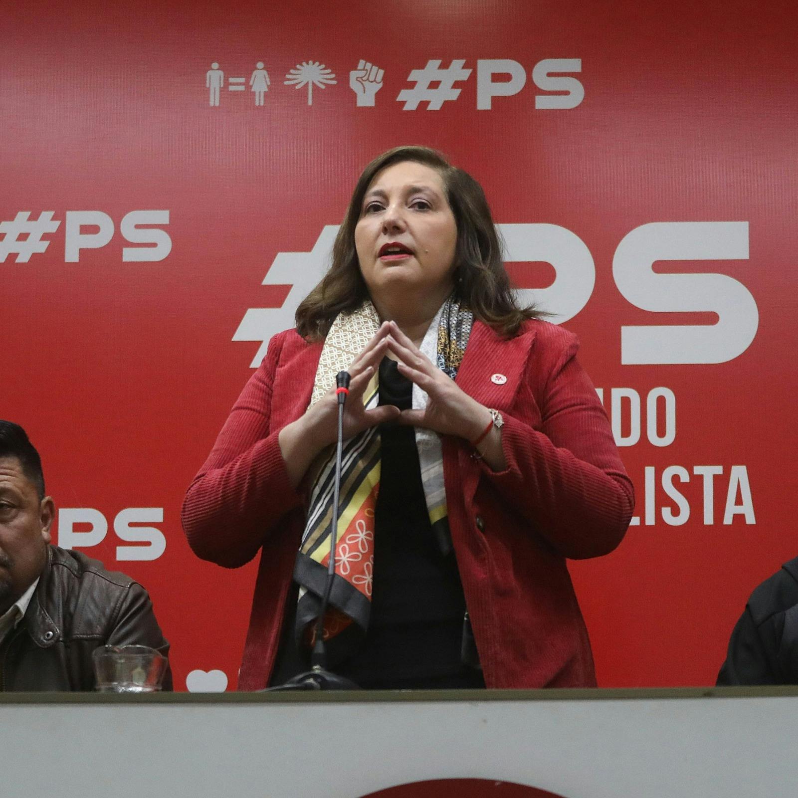 Senadora Vodanovic (PS) por relación del Socialismo Democrático y el Frente Amplio: "Me gustaría que mostráramos las diferencias con la derecha" episode artwork