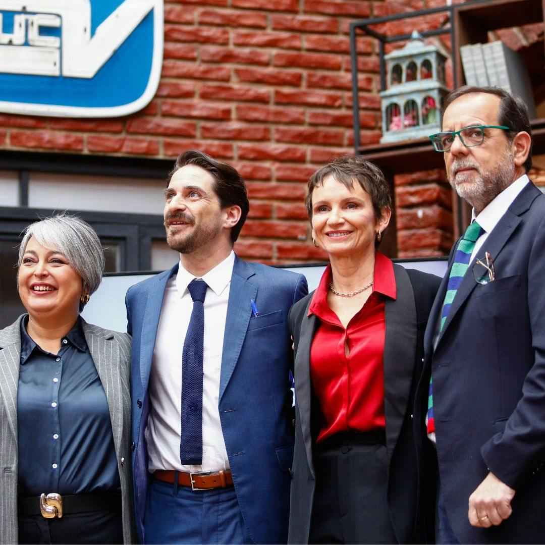Las narrativas y tensiones en las campañas presidenciales del oficialismo