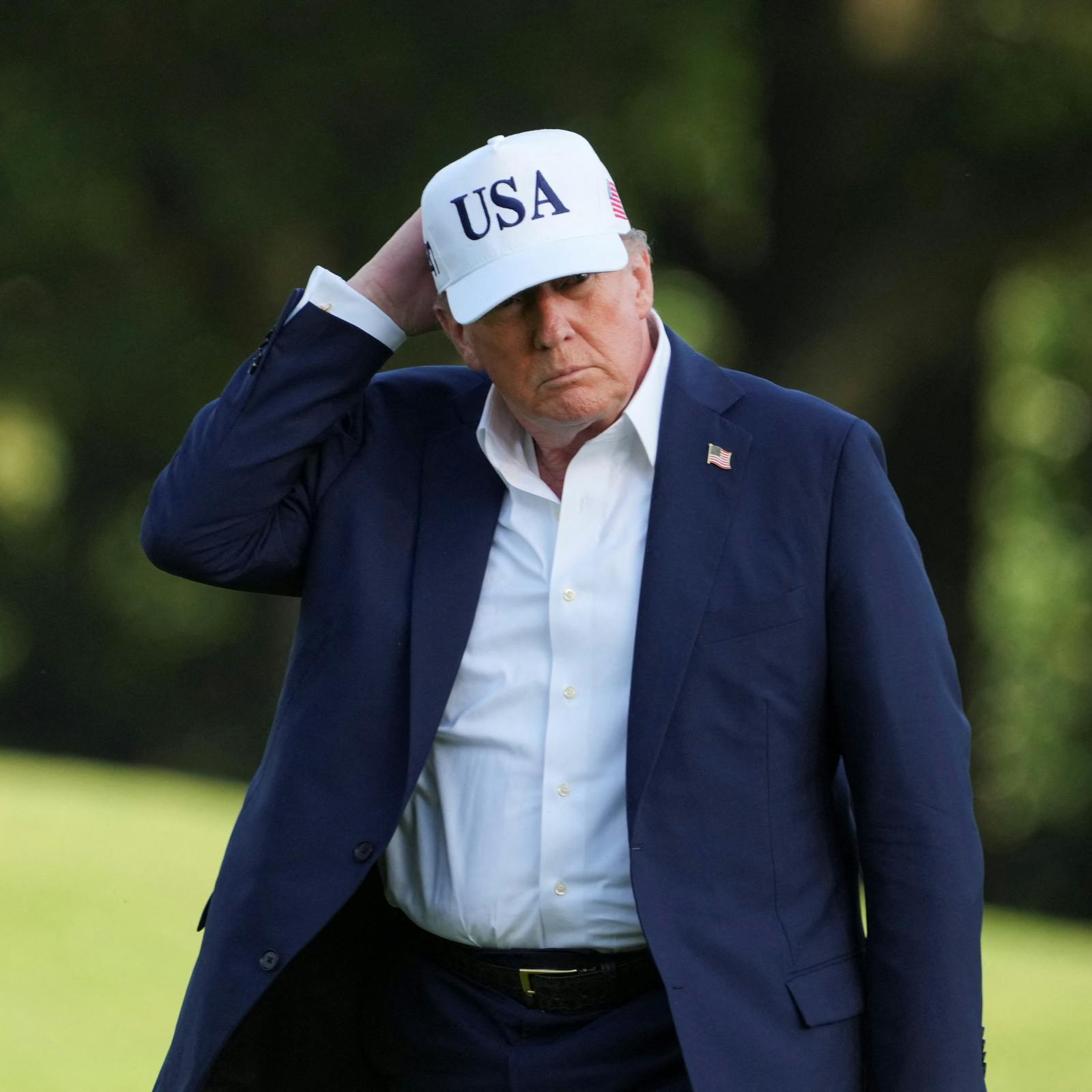 Donald Trump amenaza con imponer un arancel adicional de 10% a los países que se alineen con "políticas antiamericanas" episode artwork