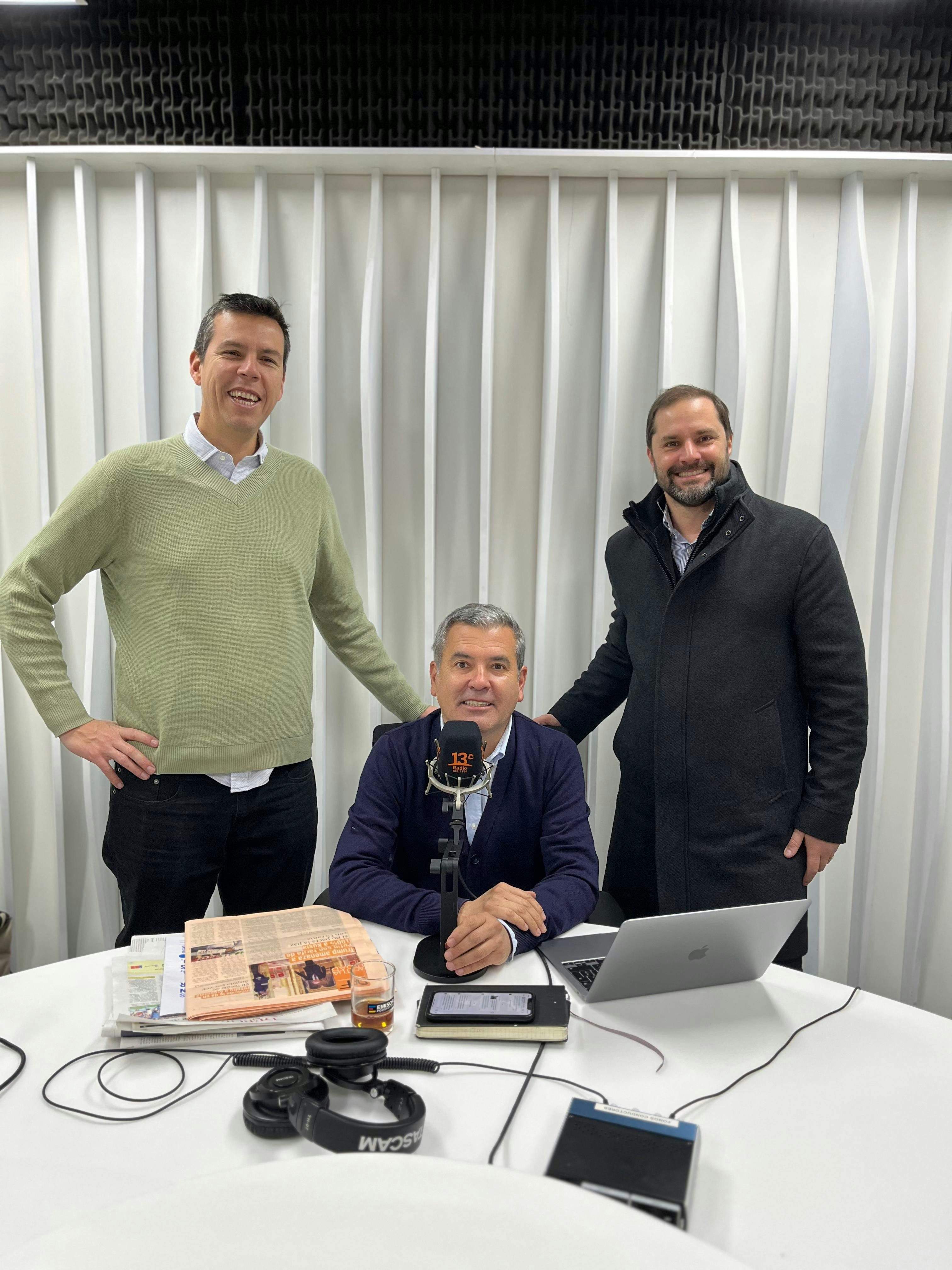 Panel de alcaldes con Jaime Bellolio y Claudio Castro: Carrera presidencial y desafíos para los municipios