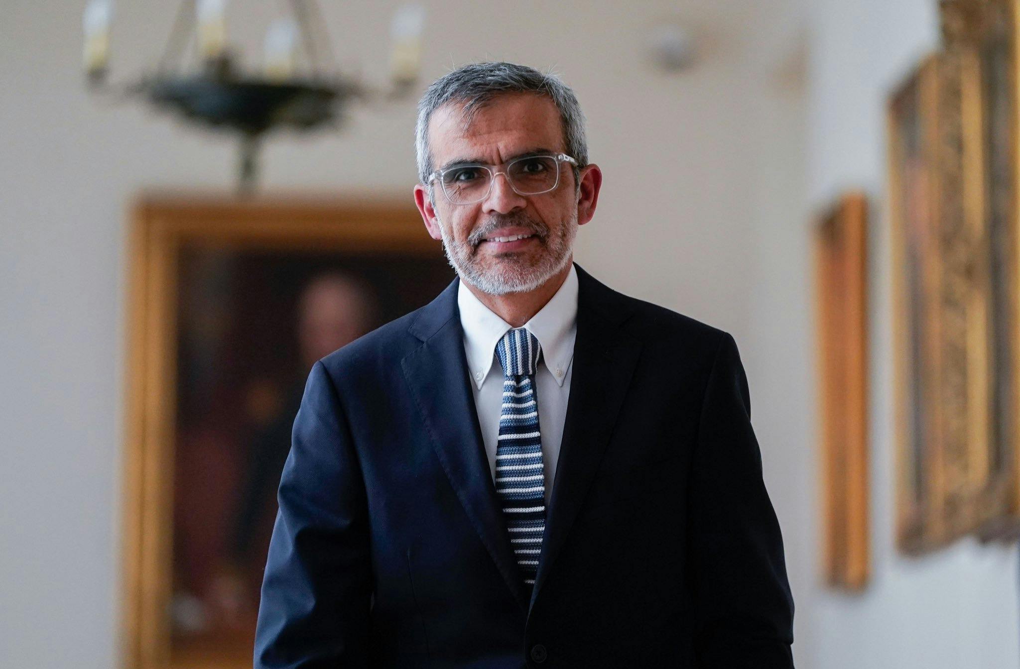 Ministro Cordero: "No hay antecedentes por ahora que justifiquen la convocatoria del Cosena". 