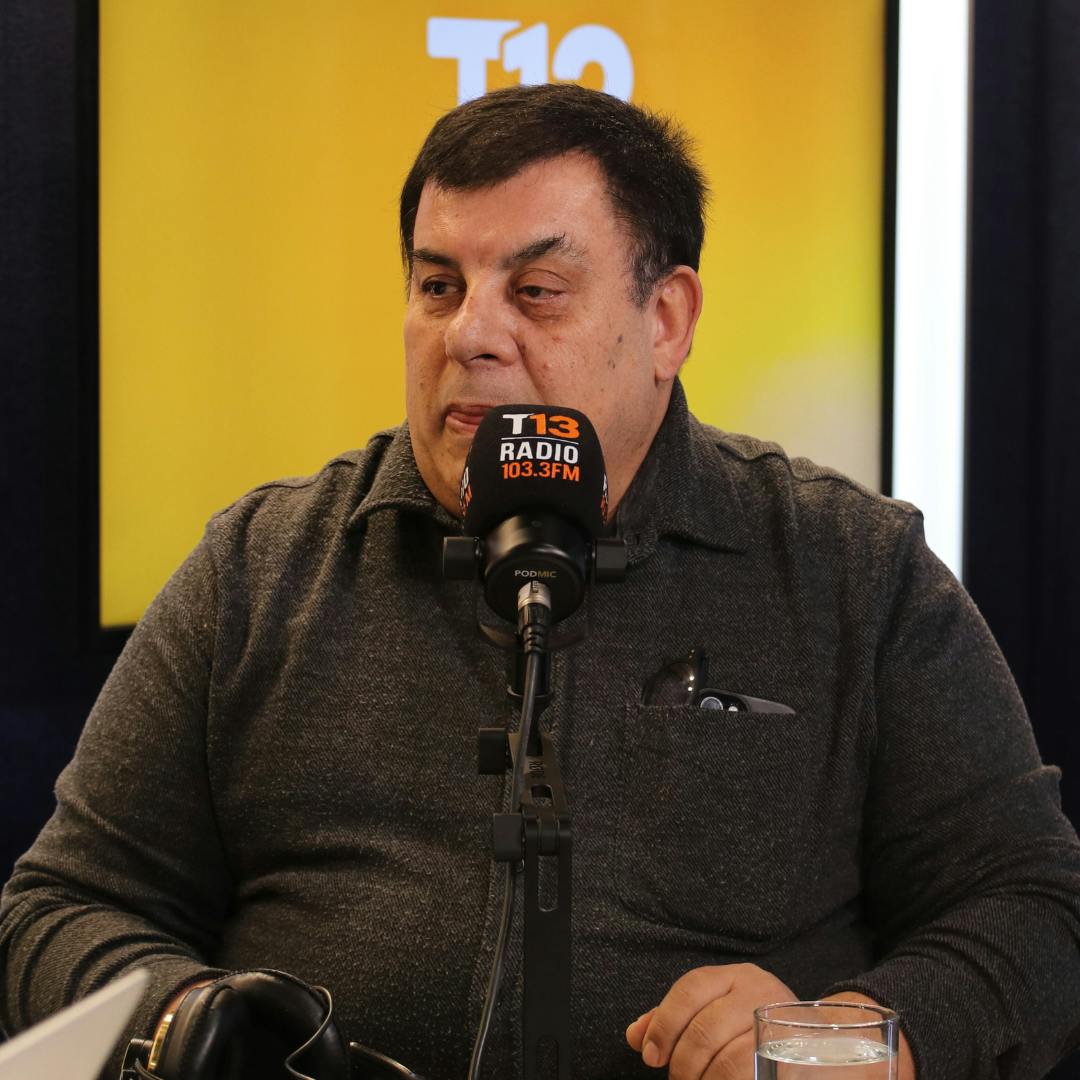 Director de Feedback Research por Encuesta Democracia UDP: "Hoy día estamos culturalmente ante un momento de derecha porque es la que presenta la idea del orden"
