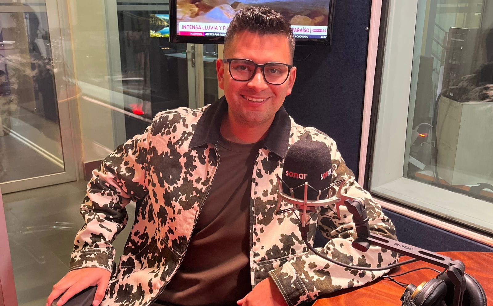 Conversamos con Tomás López, emprendedor y dueño de Limited, la marca de la billetera viral en redes sociales. 