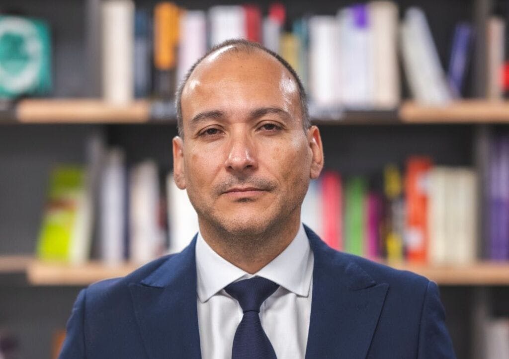 Alex Godoy, académico UDD, por contaminación de plásticos: "No estamos avanzando a la velocidad que debiéramos". 