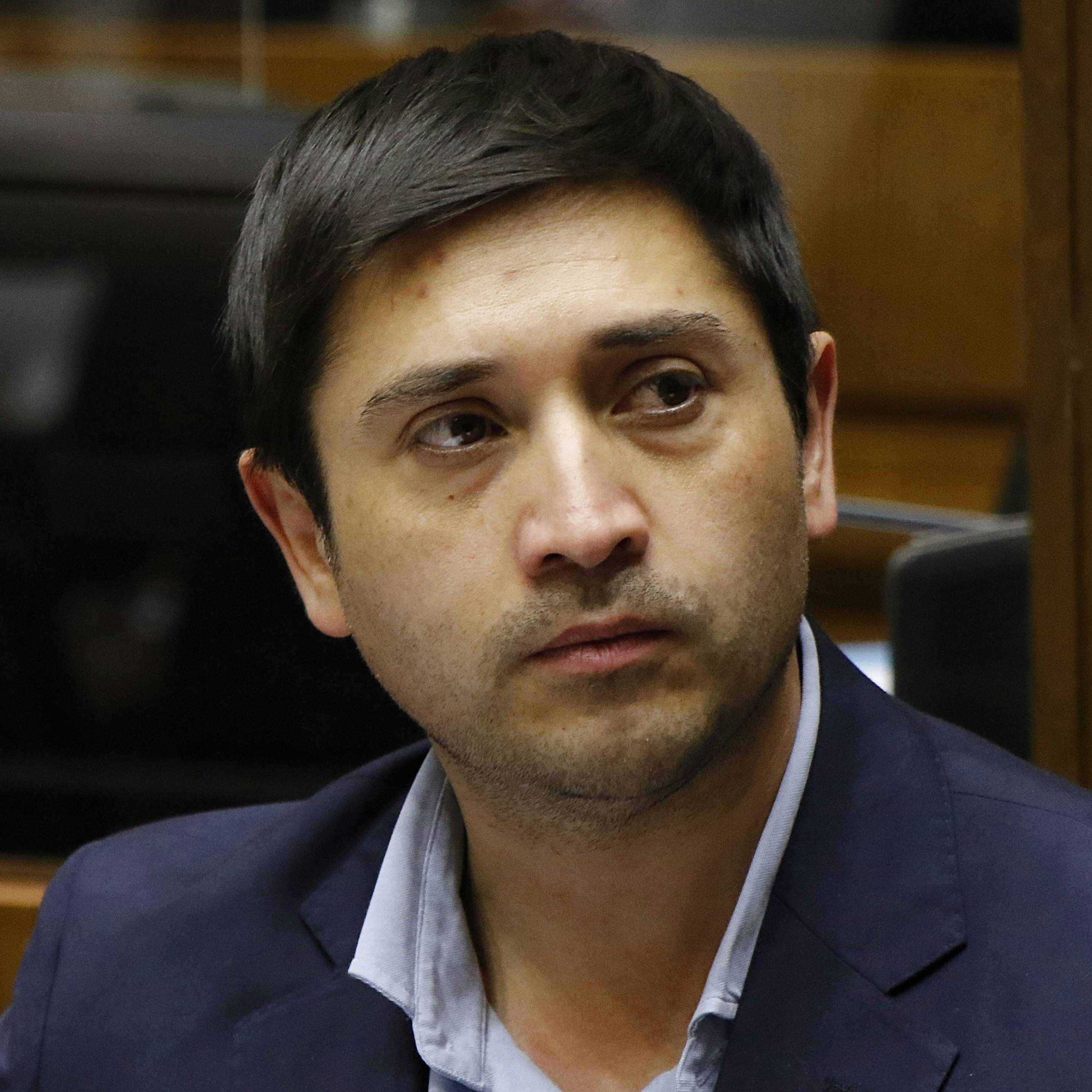 Diputado Calisto por su cupo senatorial: “Estamos instrumentalizando la justicia para sacar de la pista a eventuales candidatos”